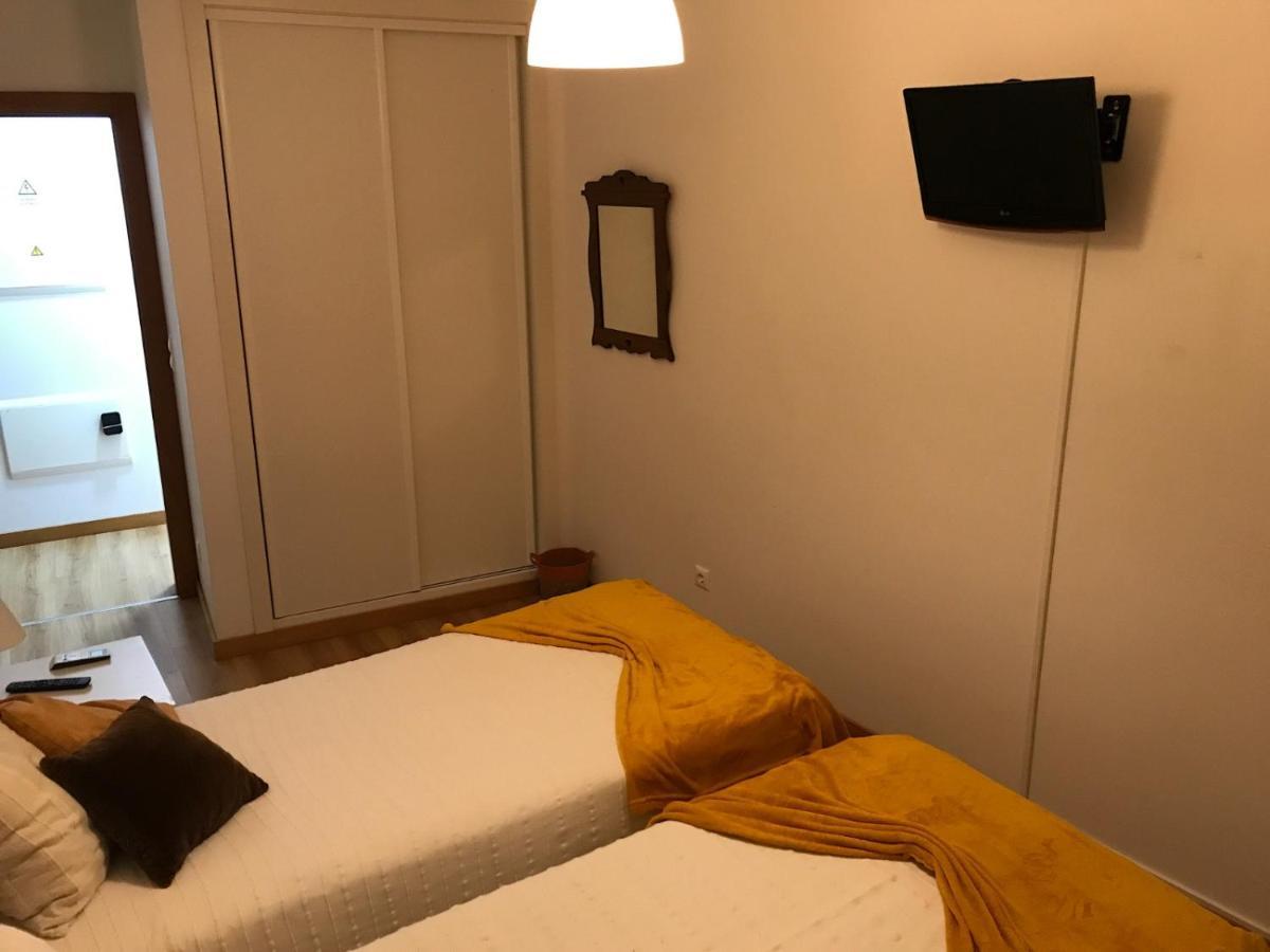 Costa Apartments ปอนตาเดลกาดา ภายนอก รูปภาพ