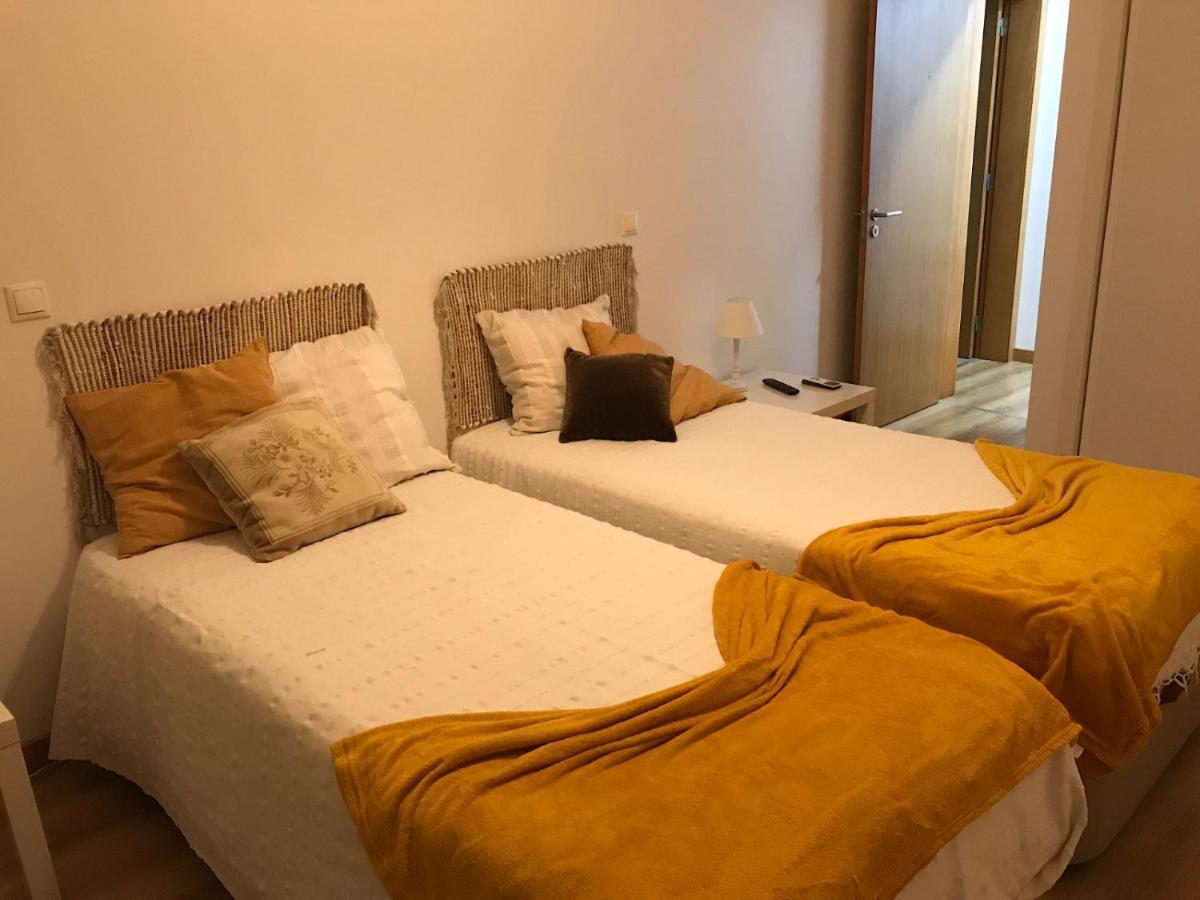 Costa Apartments ปอนตาเดลกาดา ภายนอก รูปภาพ