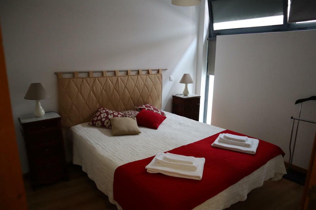 Costa Apartments ปอนตาเดลกาดา ภายนอก รูปภาพ