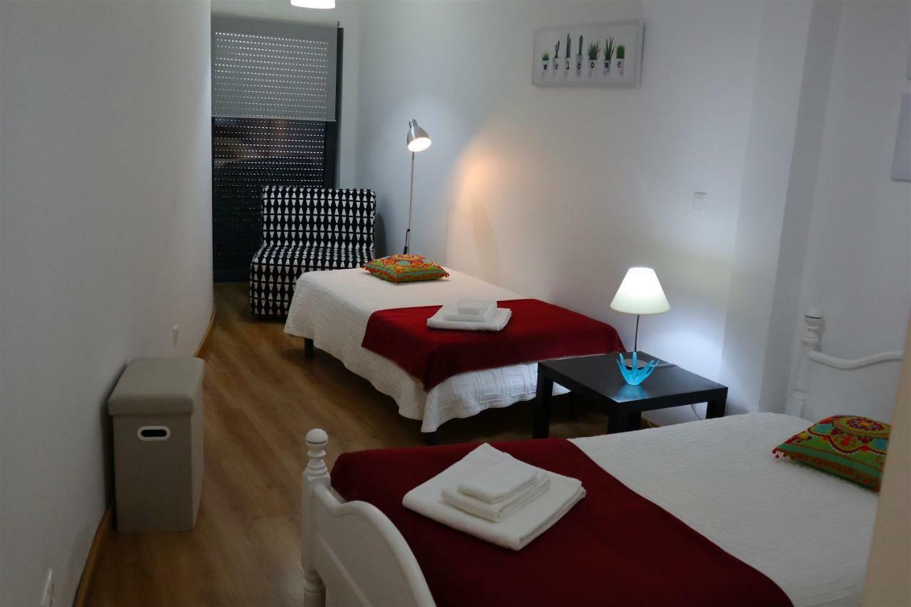 Costa Apartments ปอนตาเดลกาดา ภายนอก รูปภาพ